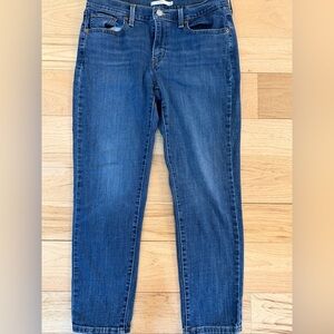 Levi’s boyfriend jeans size 29